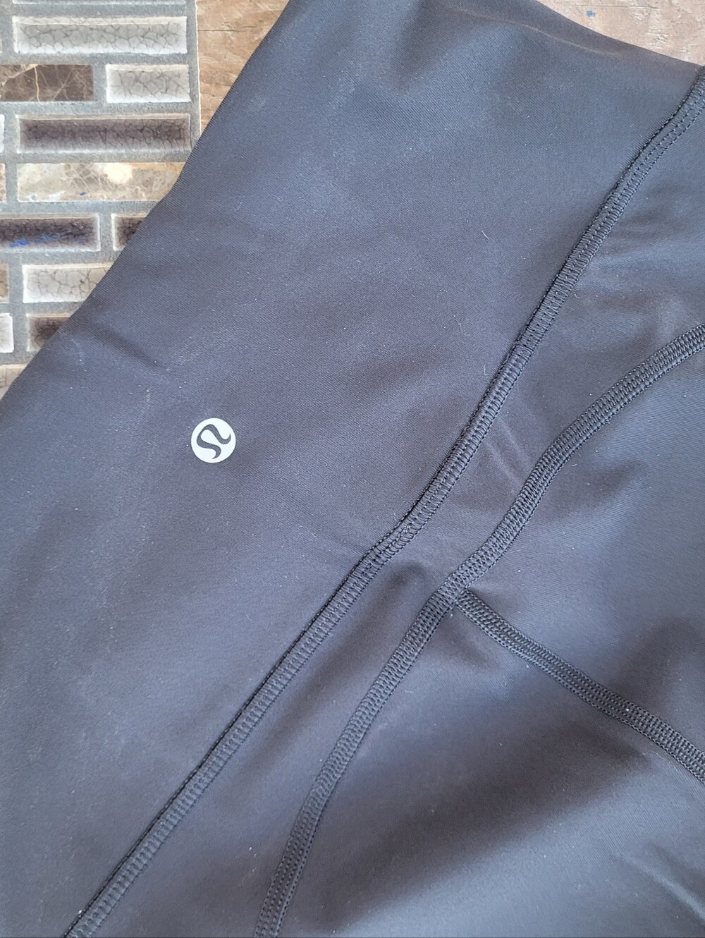 Lululemon Black High-Waist Leggings with Perforated Detail Size 6 - Picture 4 of 5